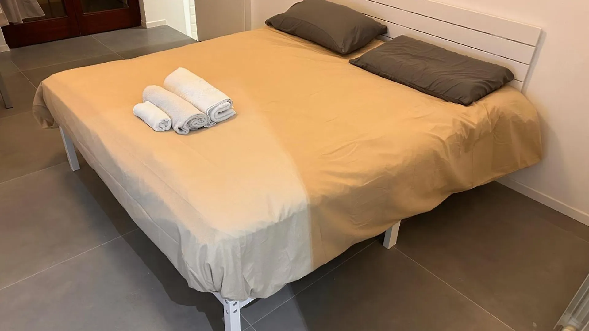 בית הארחה מלון F&G Downtown Milan Citta Studi
